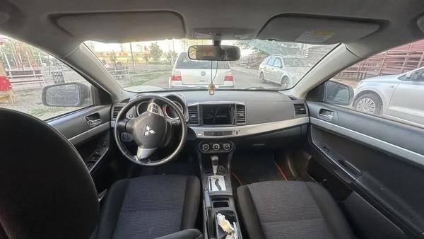 Mitsubishi Lancer 2010, фото 6