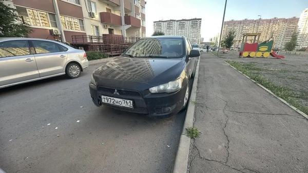 Mitsubishi Lancer 2010, фото 4