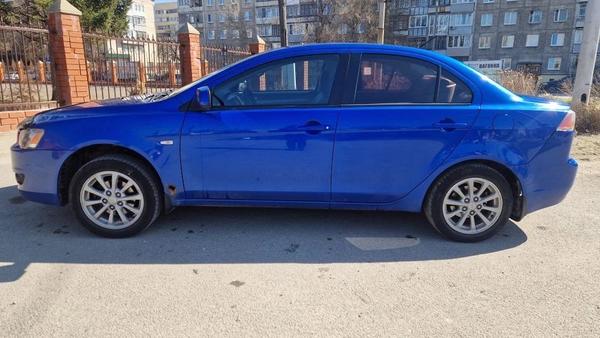 Mitsubishi Lancer 2010, фото 4