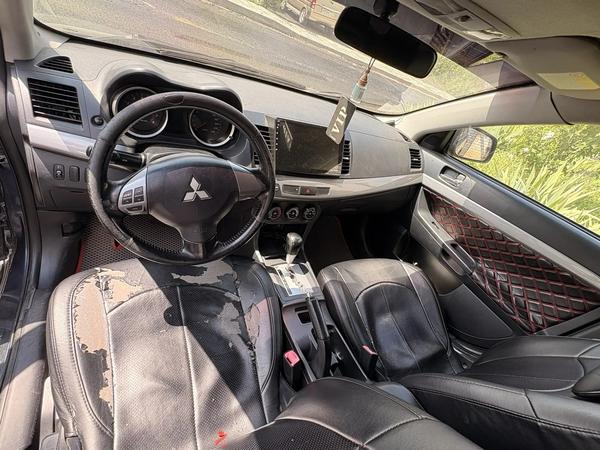 Mitsubishi Lancer 2010, фото 9