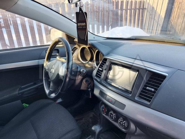 Mitsubishi Lancer 2010, фото 3