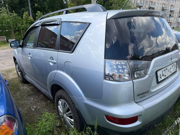 Mitsubishi Outlander 2010, фото 3