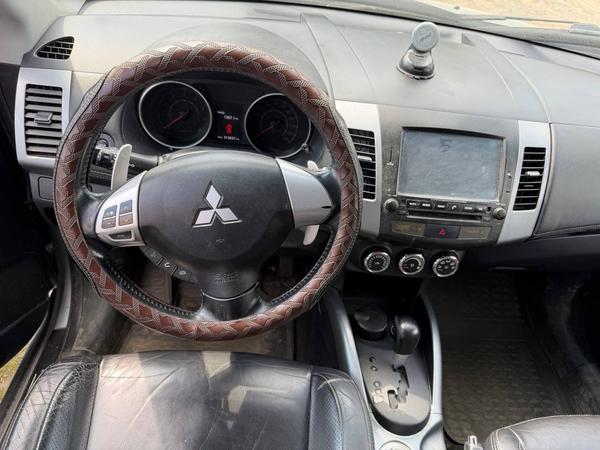 Mitsubishi Outlander 2010, фото 9