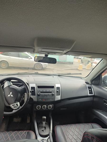 Mitsubishi Outlander 2008, фото 2