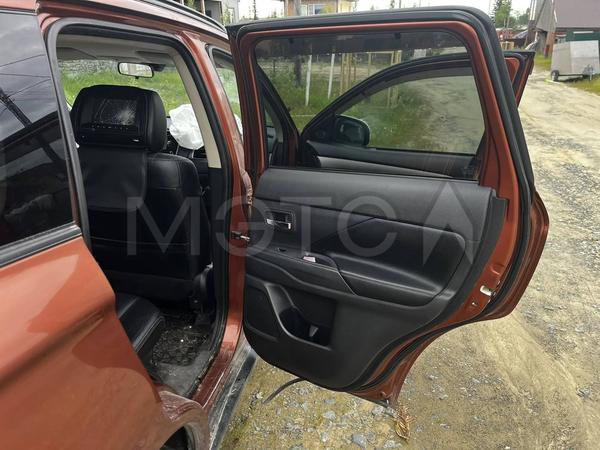 Mitsubishi Outlander 2012, фото 8