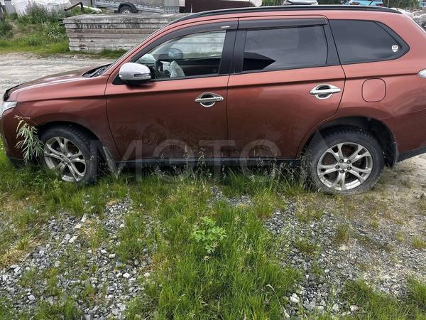 Mitsubishi Outlander 2012, фото 3
