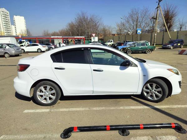 Mazda 3 2010, фото 2