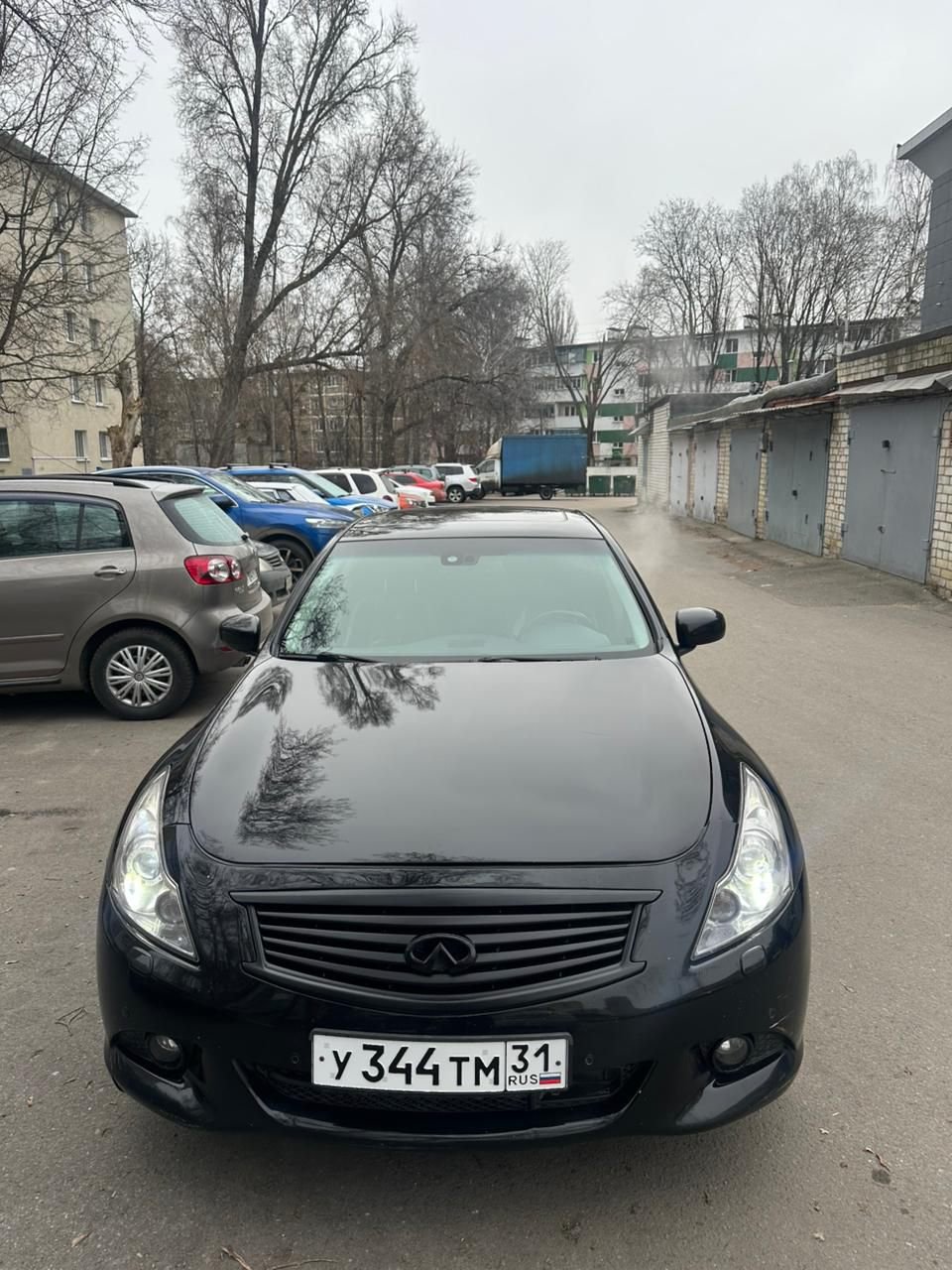 Infiniti G37