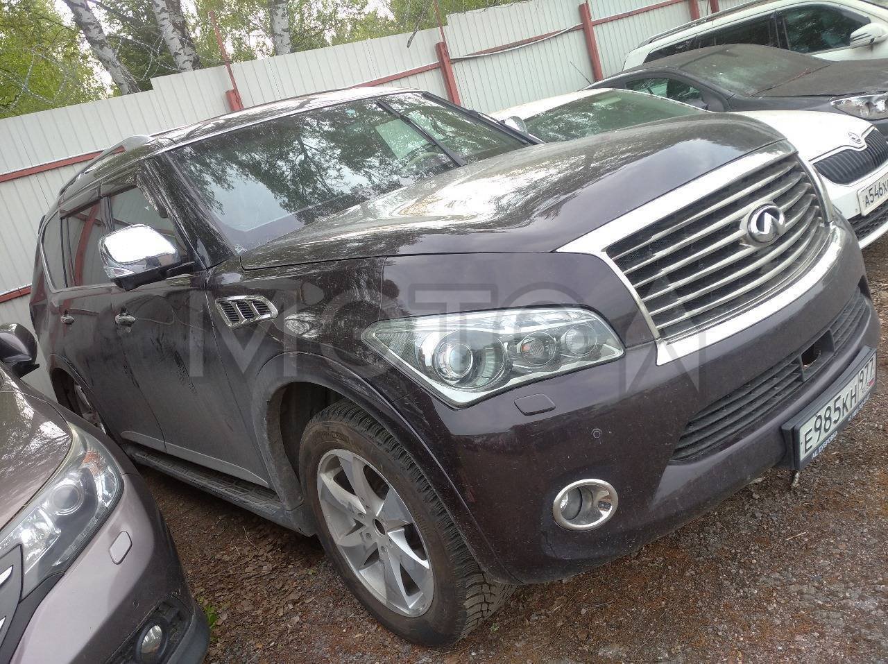 Infiniti QX56