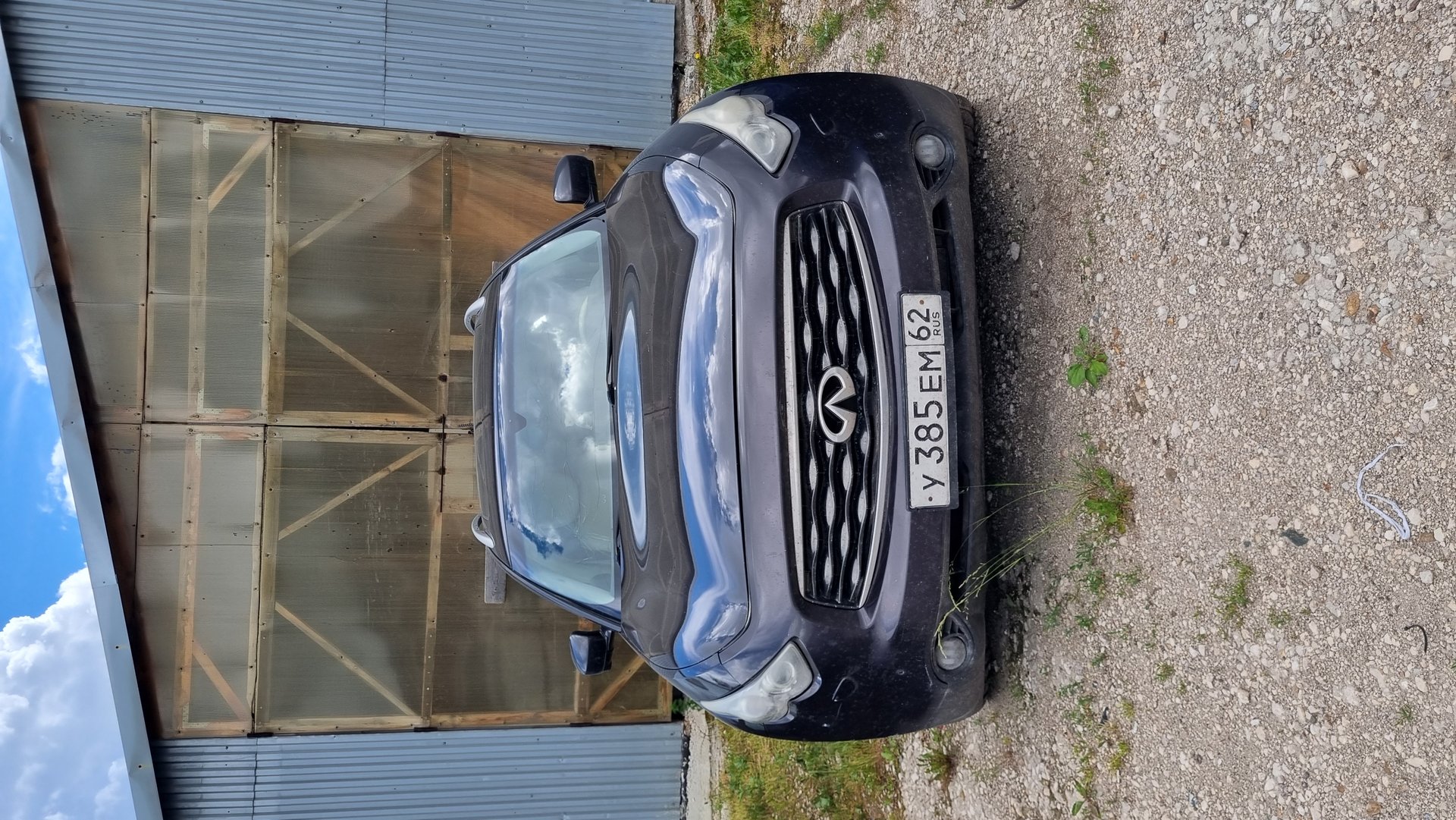 Infiniti FX35