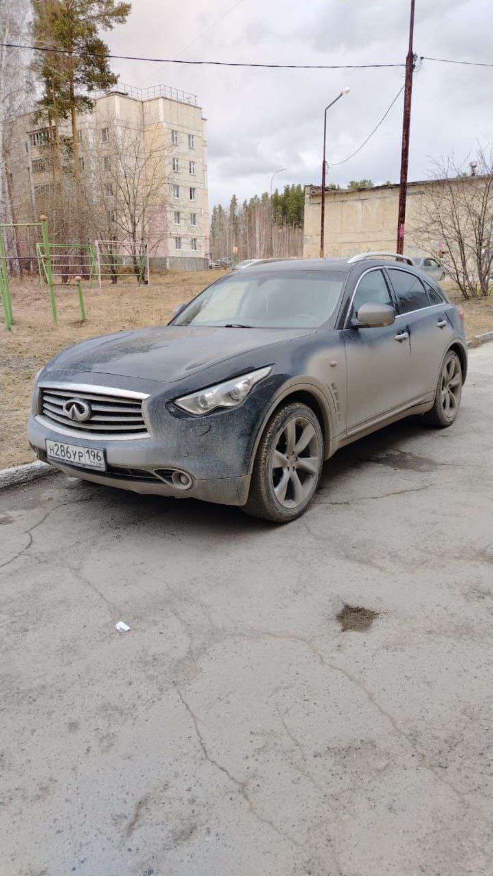 Infiniti FX35