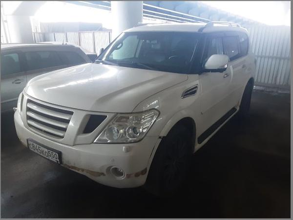 Nissan Patrol 2011, фото 2