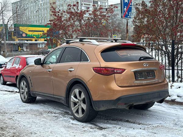 Infiniti FX37 2010, фото 3