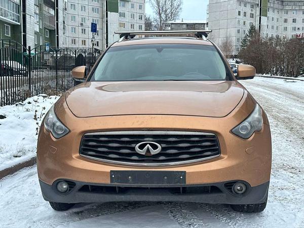 Infiniti FX37 2010, фото 2