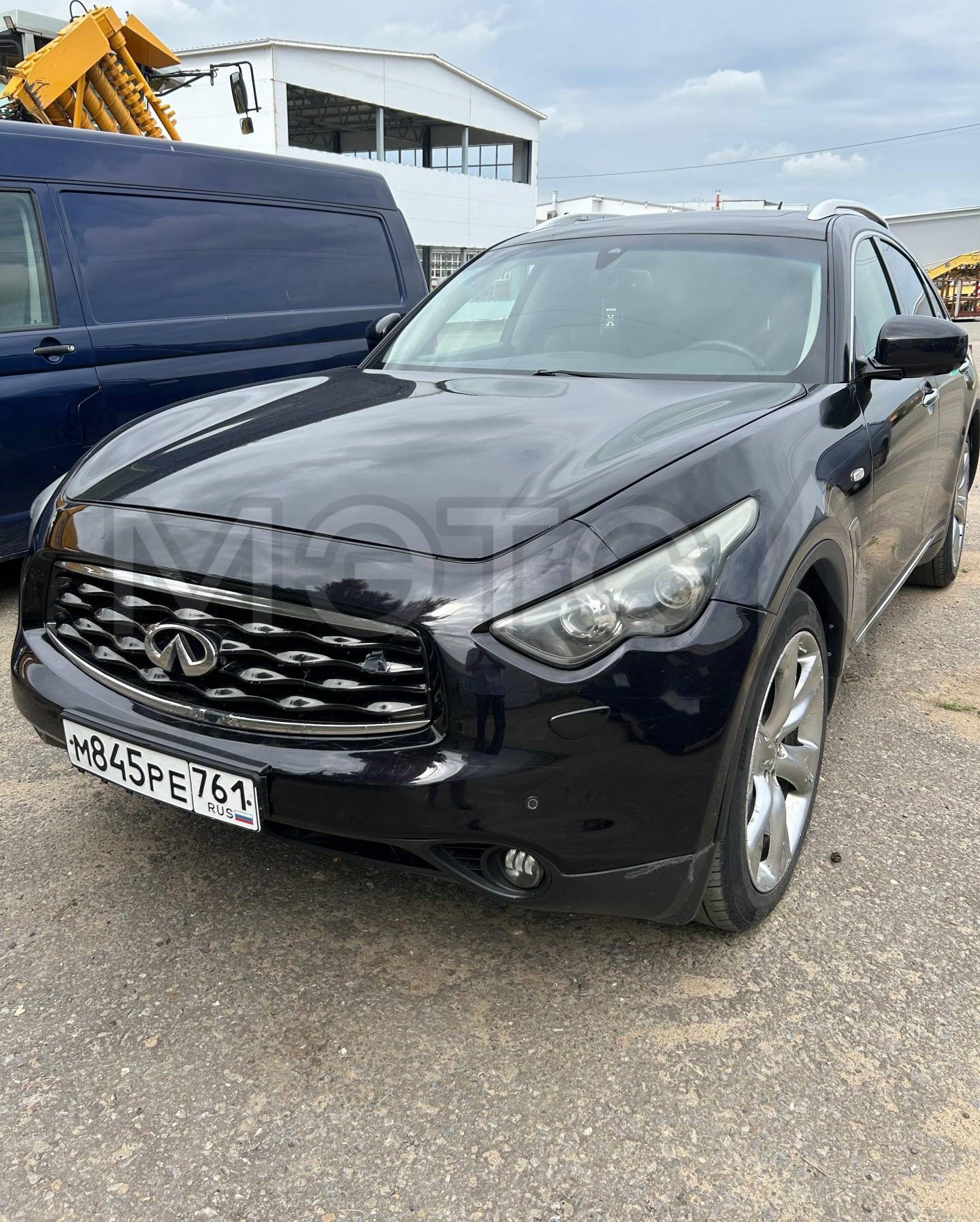Infiniti FX37
