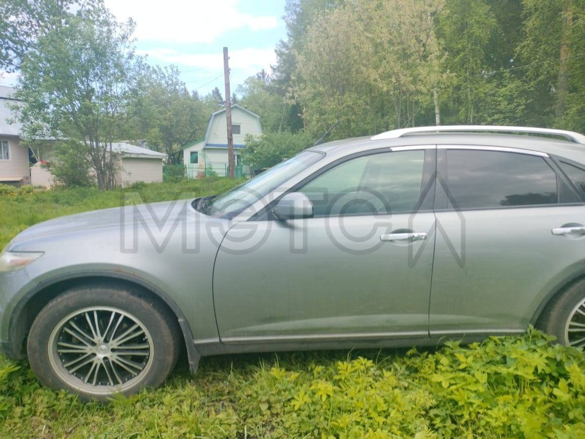 Infiniti FX35