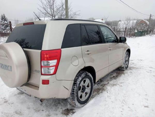 Suzuki Grand Vitara 2010, фото 3
