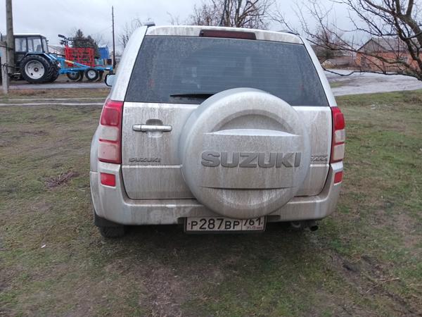 Suzuki Grand Vitara 2010, фото 3