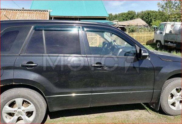 Suzuki Grand Vitara 2010, фото 3