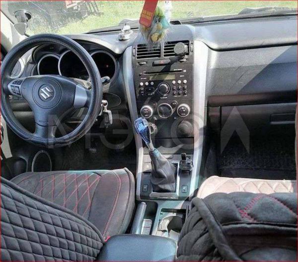 Suzuki Grand Vitara 2010, фото 5