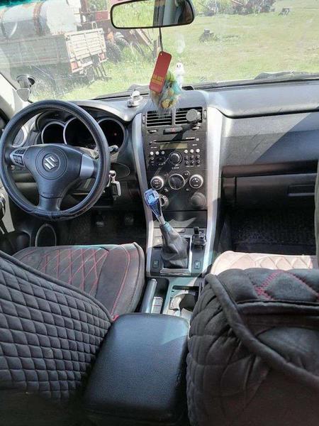 Suzuki Grand Vitara 2010, фото 20