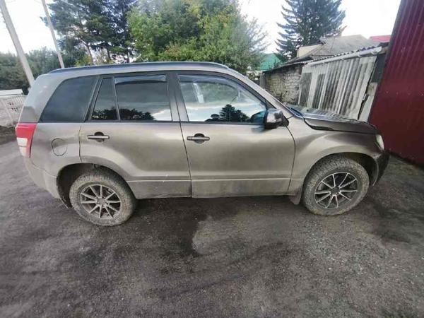 Suzuki Grand Vitara 2014, фото 14