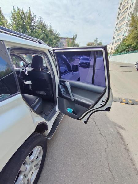 Toyota Land Cruiser Prado 2012, фото 28