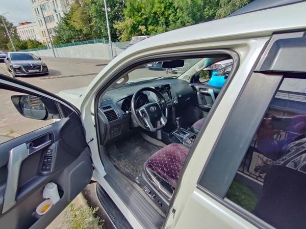 Toyota Land Cruiser Prado 2012, фото 9