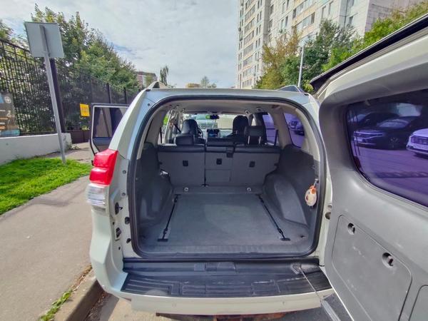 Toyota Land Cruiser Prado 2012, фото 7