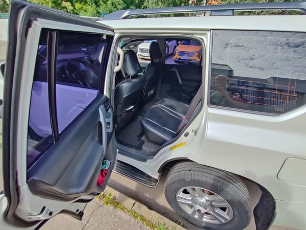 Toyota Land Cruiser Prado 2012, фото 25