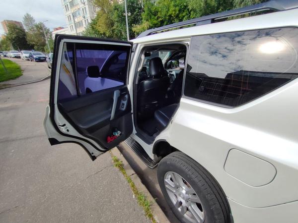 Toyota Land Cruiser Prado 2012, фото 14
