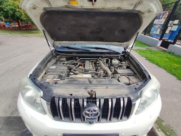 Toyota Land Cruiser Prado 2012, фото 8