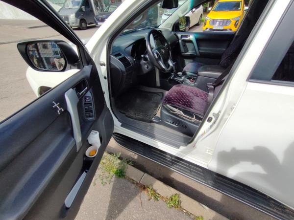 Toyota Land Cruiser Prado 2012, фото 23