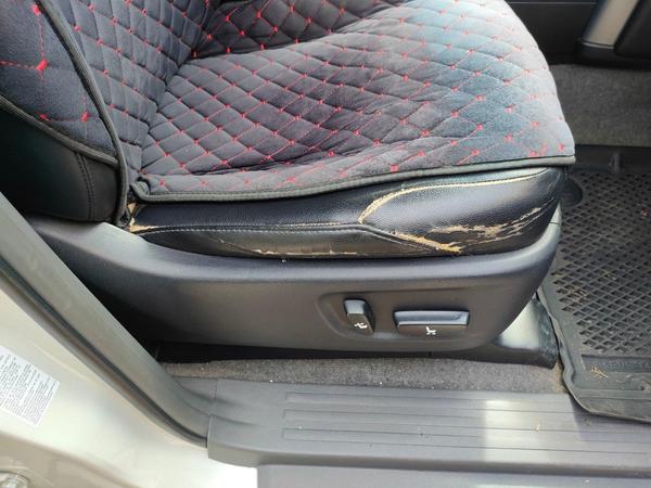 Toyota Land Cruiser Prado 2012, фото 32