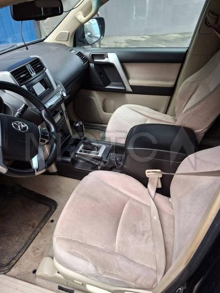 Toyota Land Cruiser Prado 2010, фото 5