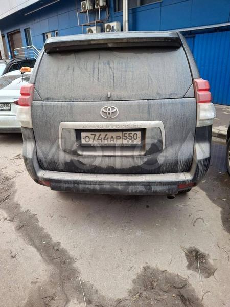 Toyota Land Cruiser Prado 2010, фото 3