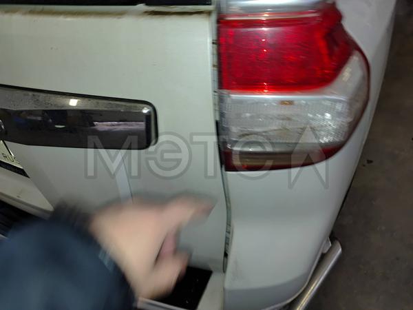 Toyota Land Cruiser Prado 2017, фото 16