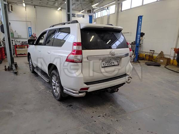 Toyota Land Cruiser Prado 2017, фото 9