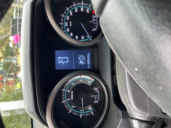 Toyota Land Cruiser Prado 2010, фото 8