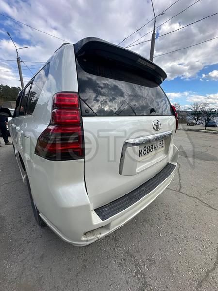 Toyota Land Cruiser Prado 2011, фото 10