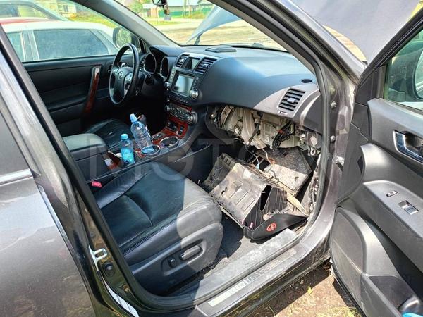Toyota Highlander 2011, фото 13