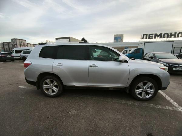 Toyota Highlander 2012, фото 4
