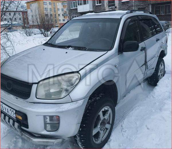 Toyota RAV4 2001, фото 2