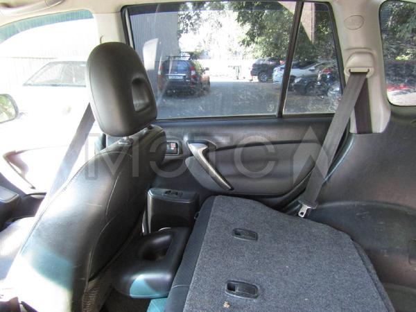 Toyota RAV4 2004, фото 17