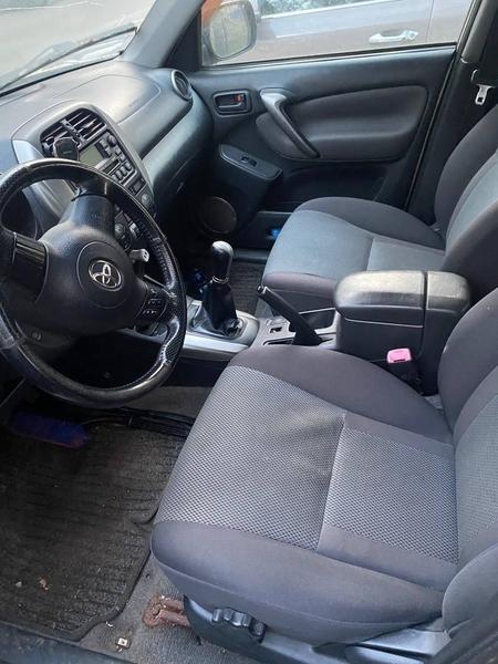 Toyota RAV4 2004, фото 3