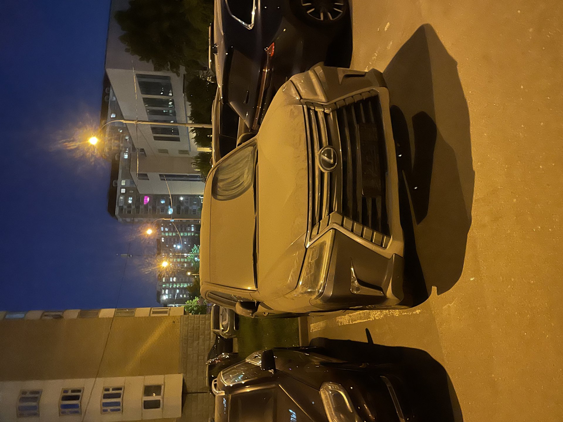Lexus LX