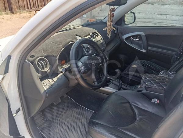 Toyota RAV4 2011, фото 6