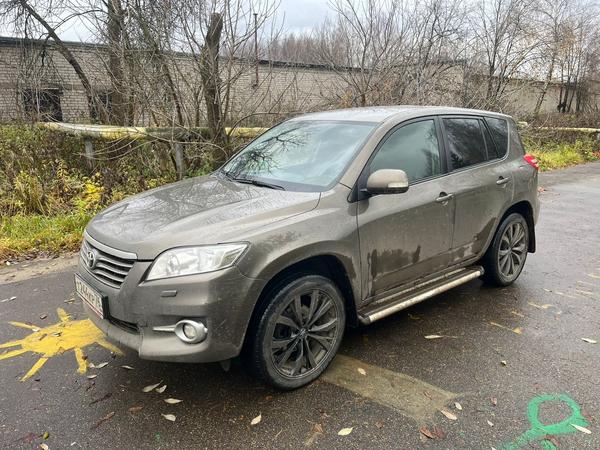 Toyota RAV4 2010, фото 2