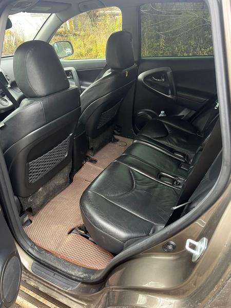 Toyota RAV4 2010, фото 6