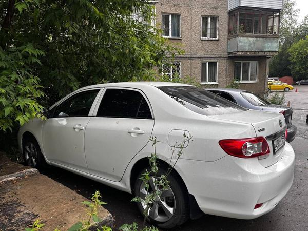 Toyota Corolla 2012, фото 3